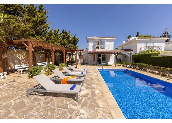 Apollon Seaside Villa Protaras