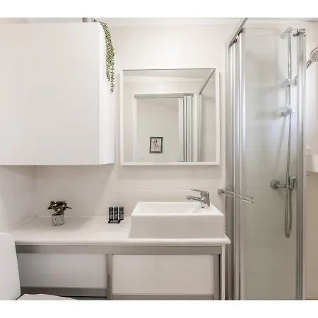 Apollon Seaside プロタラス