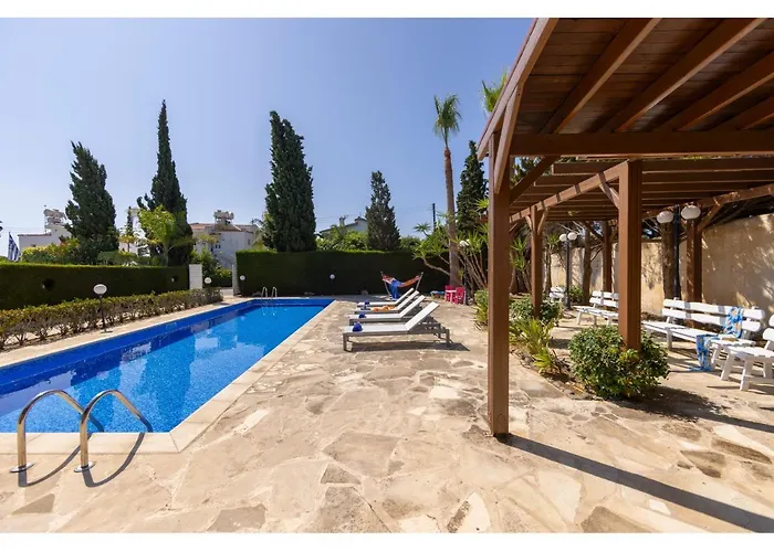 Apollon Seaside فيلة بروتاراس