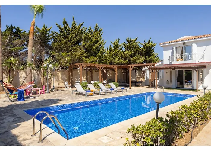 فيلة Apollon Seaside *