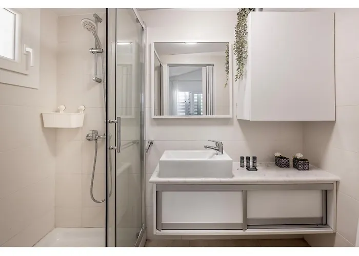 Apollon Seaside فيلة