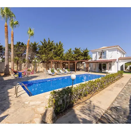 Apollon Seaside Villa Protarász